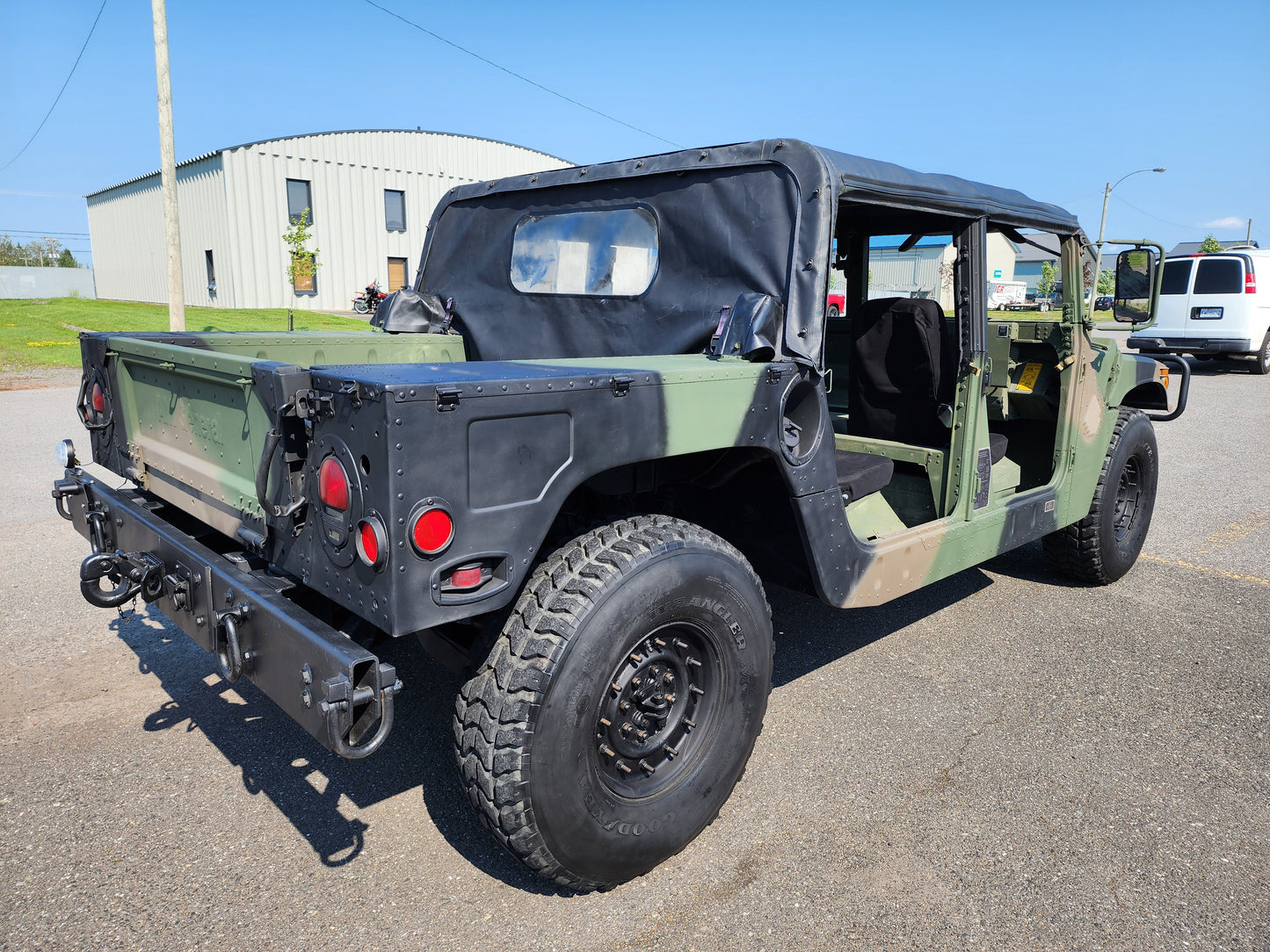 AM GENERAL HUMVEE M1097 A2